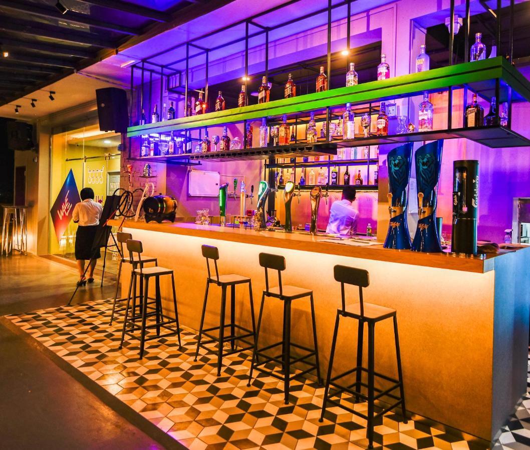 Hotel New Wave Mandalay Buitenkant foto