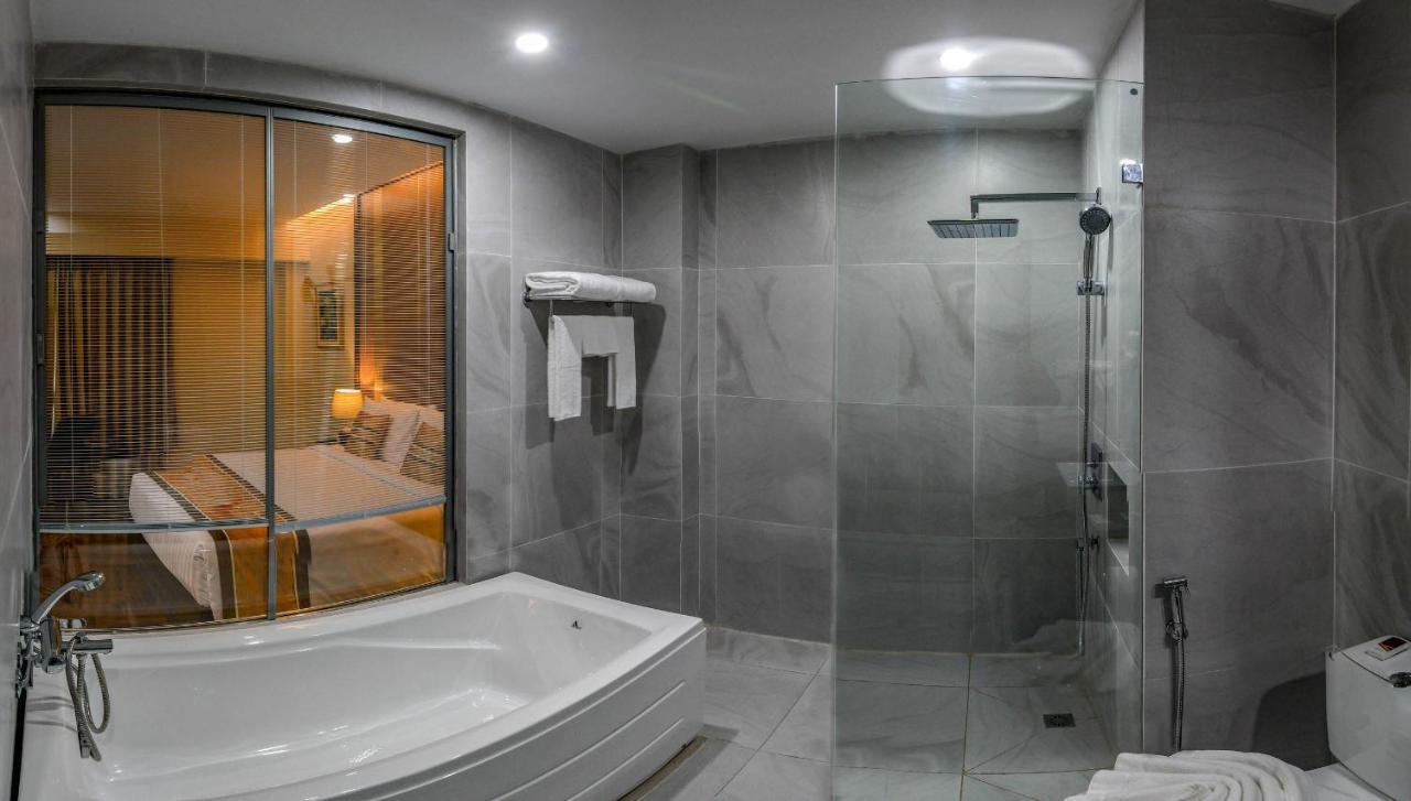 Hotel New Wave Mandalay Buitenkant foto