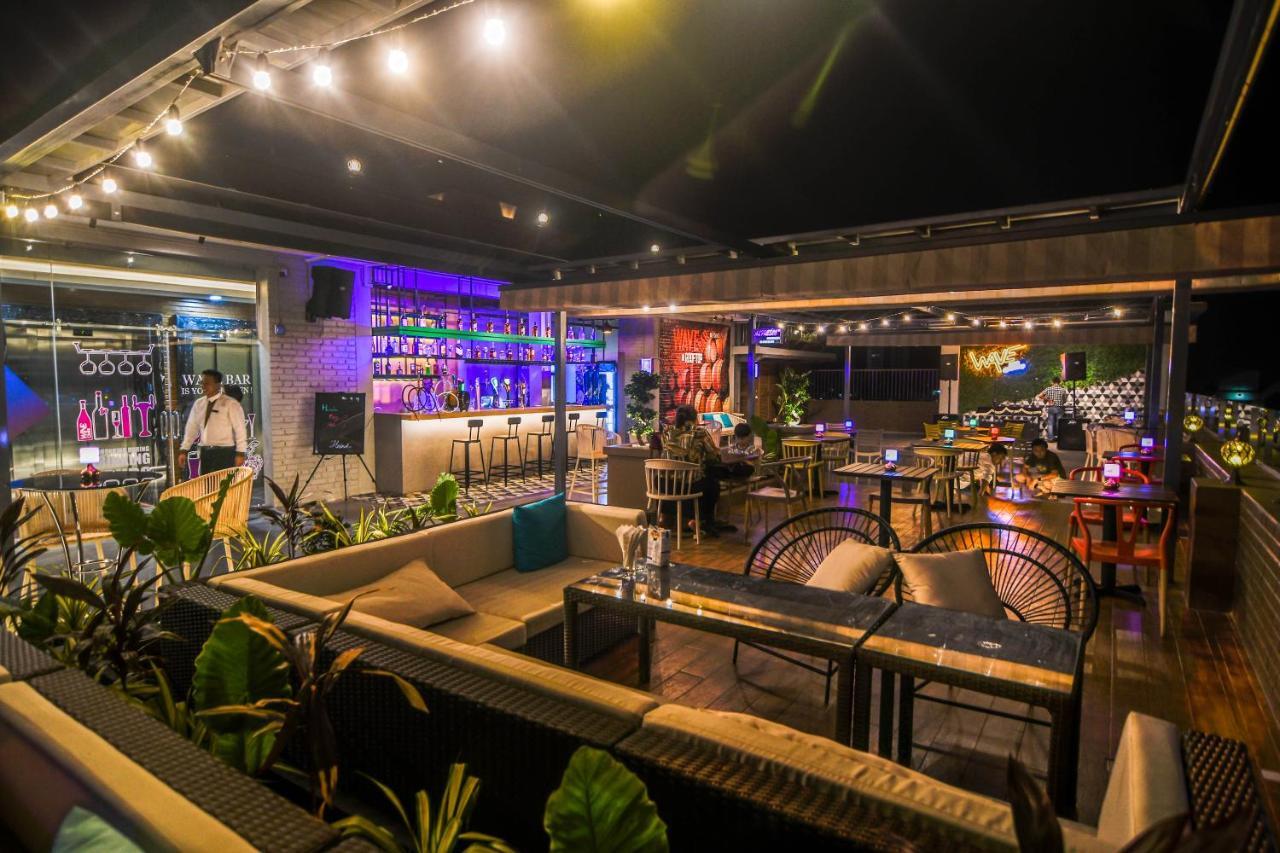 Hotel New Wave Mandalay Buitenkant foto