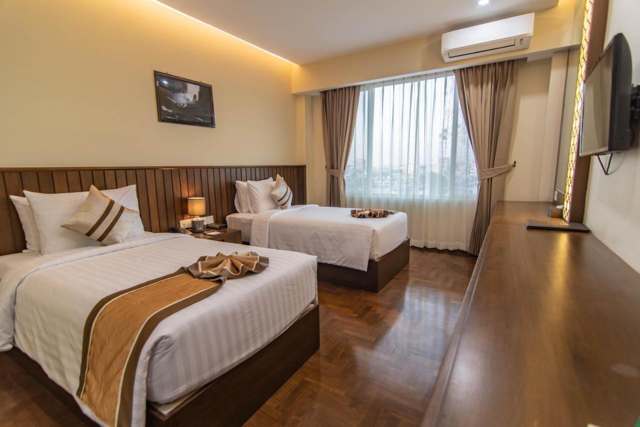 Hotel New Wave Mandalay Buitenkant foto