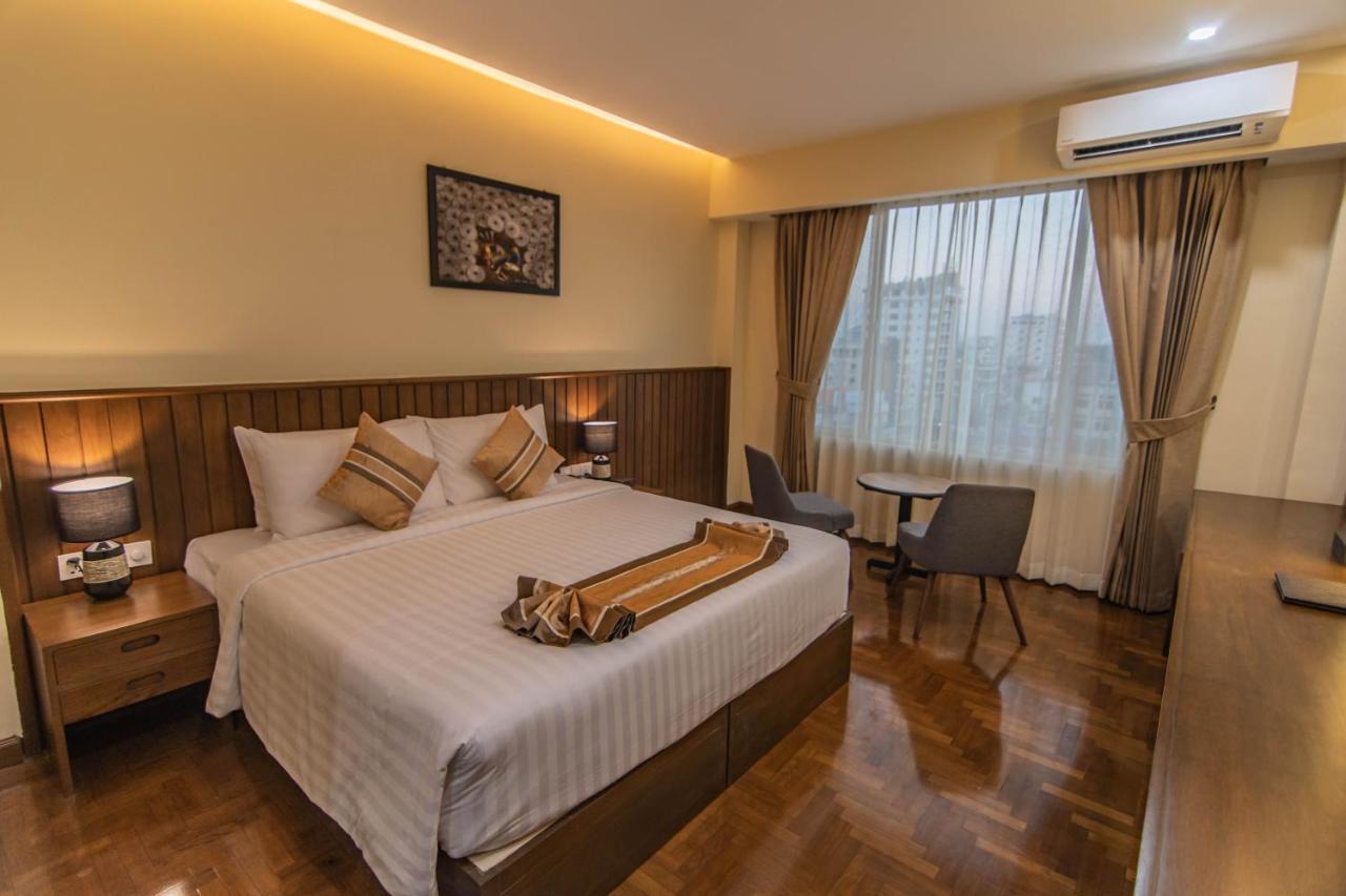 Hotel New Wave Mandalay Buitenkant foto